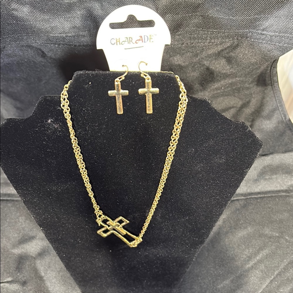 Gold Minimalist Cross Necklace